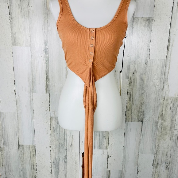 NWT 🍑 PRIVACY PLEASE Orion Tank in Nude - Picture 7 of 8